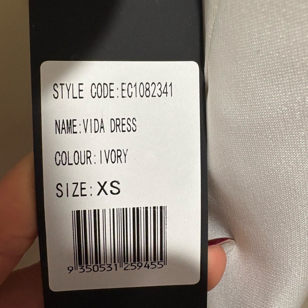 NWT BRAND NEW ELLIAT VIDA - bridal dress - Picture 4 of 8